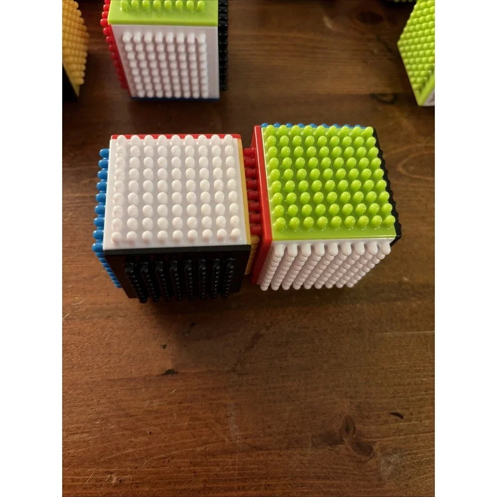 17 Bristle Building Blocks Cubes Lot Stackable Toys‎ Multi Colored Square STEM